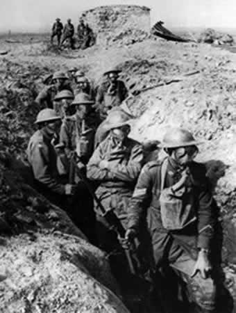 14-18 - Vivre et mourir dans les tranchées - Guerre 1914-1918